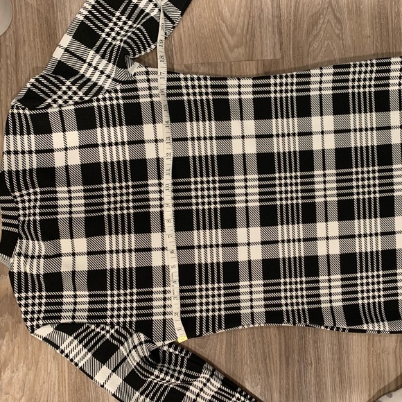 Dress - Picture 3 of 5